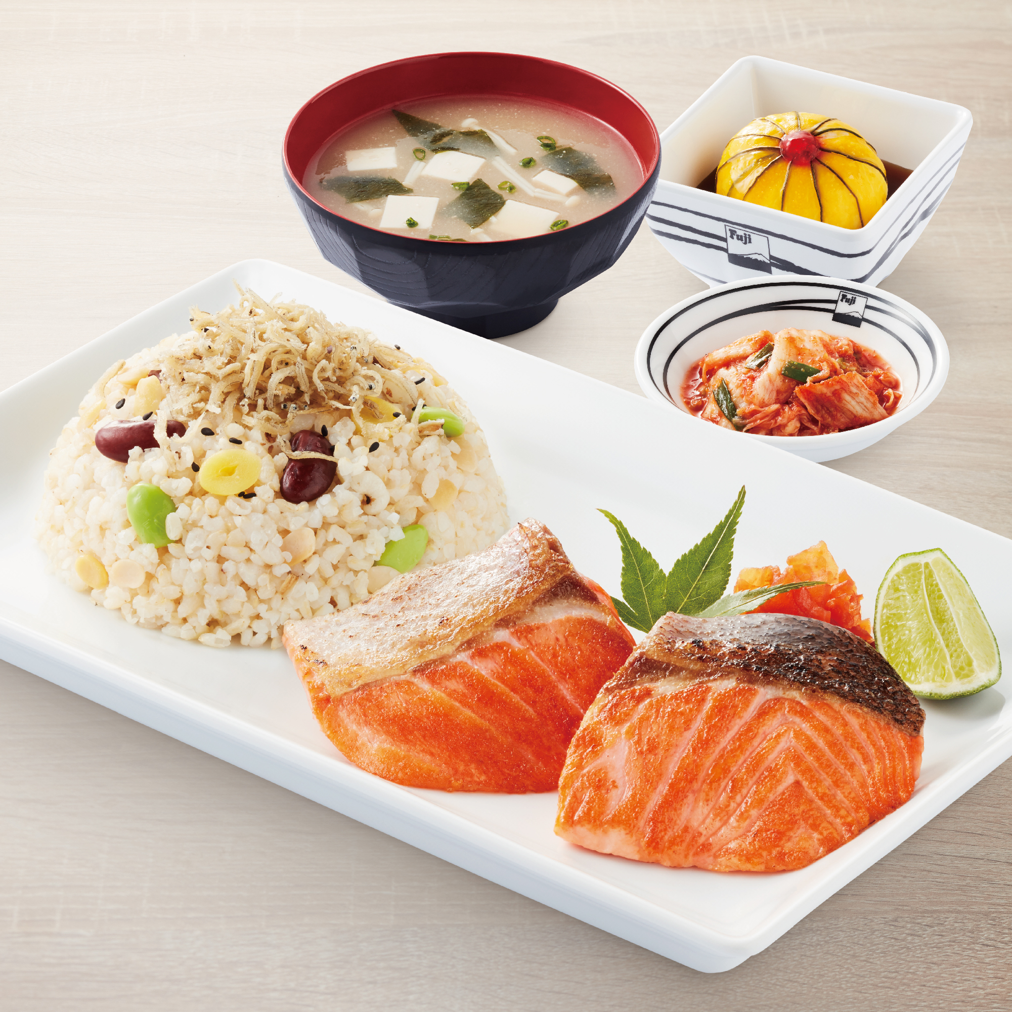 Salmon Shioyaki with Brown Rice Set